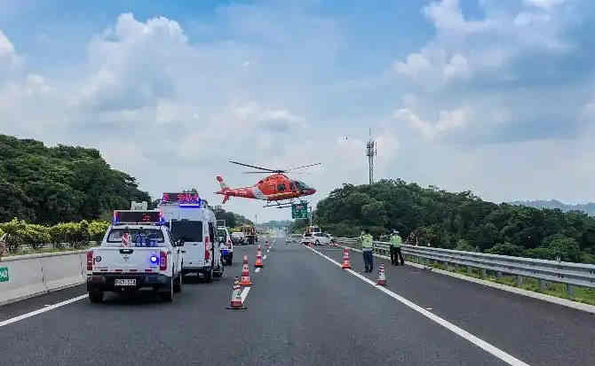 右玉高速公路汽车救援案例